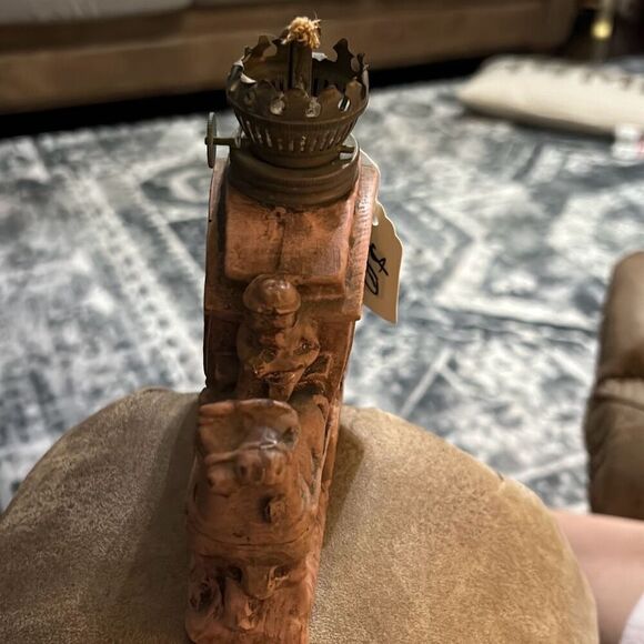 Vintage Stagecoach Oil Lamp Base, 5" x 5" x 2". - Picture 3 of 8